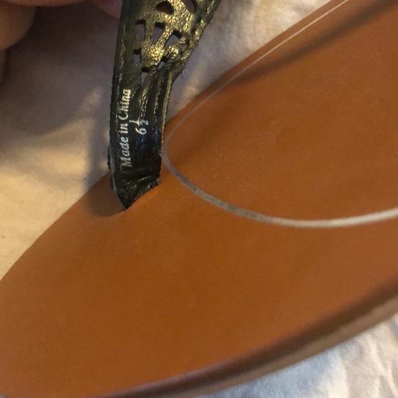 Dolce Vita Sandals - Picture 4 of 5